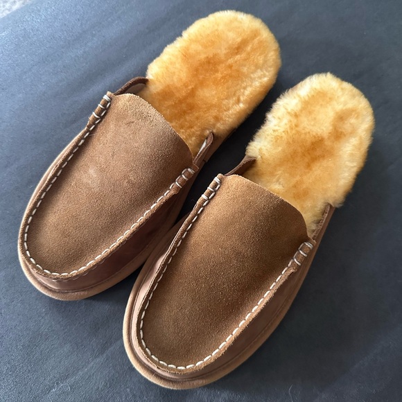 L.L. Bean women’s slippers - Picture 1 of 6
